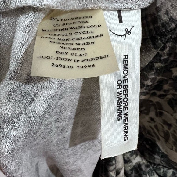 Ann Taylor black and tan side twist top size small NWOT - Picture 6 of 6